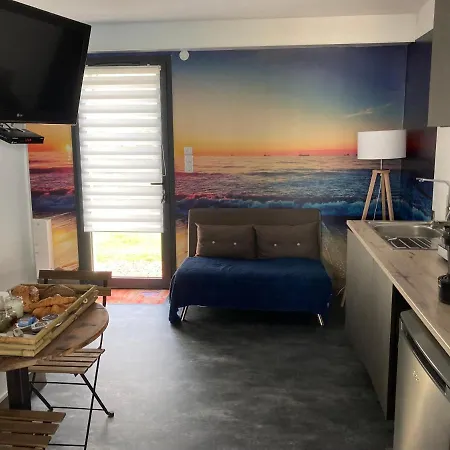 Casa de hóspedes Desirad 4*